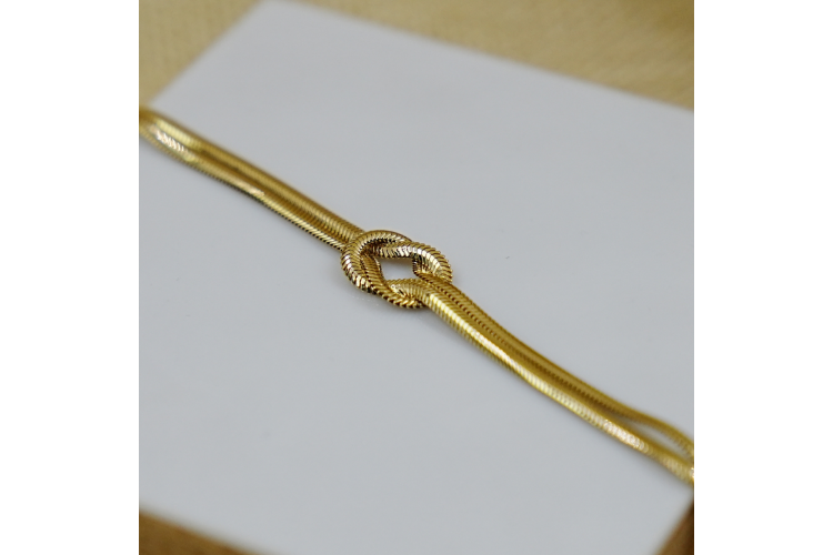 Fiyonklu Balık Sırtı Bileklik