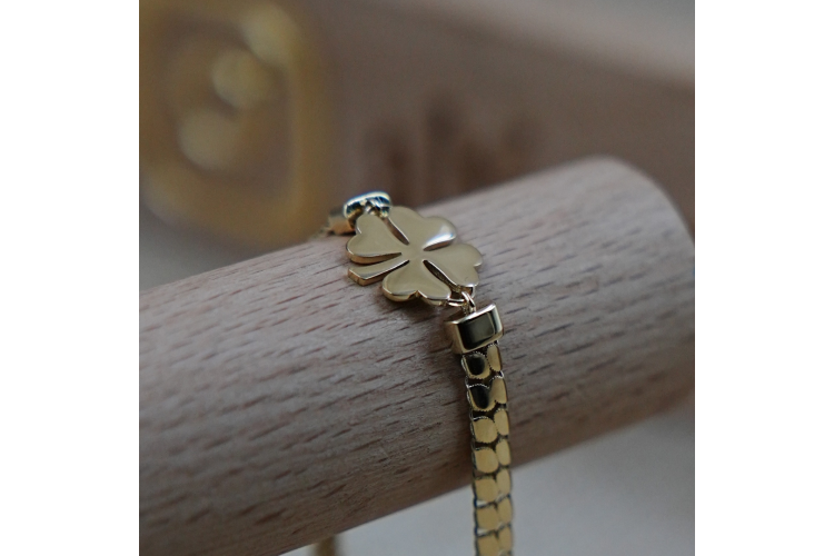 Yonca Taşsız Bileklik